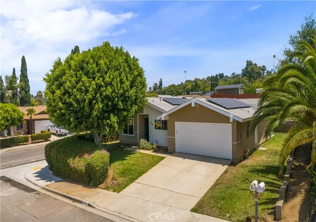 Homes for sale in Fallbrook, CA | 308 Retreat Ct, Fallbrook, CA 92028 | MLS# ND26121994
