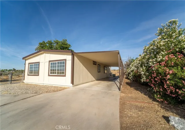 Homes for sale in Victorville, CA | 13560 Nassau Dr, Victorville, CA 92395 | MLS# TR26121522