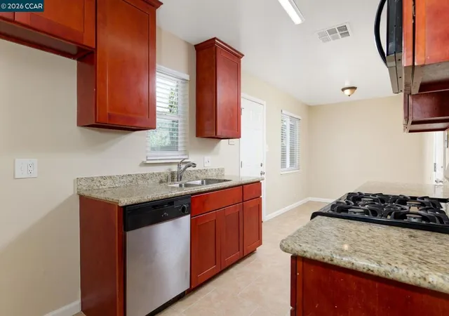 Homes for sale in Sacramento, CA | 5311 78th St, Sacramento, CA 95820 | MLS# 41137198