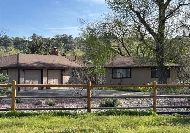 Homes for sale in Tehachapi, CA | 26931 Columbia Wy, Tehachapi, CA 93561 | MLS# PW26122095
