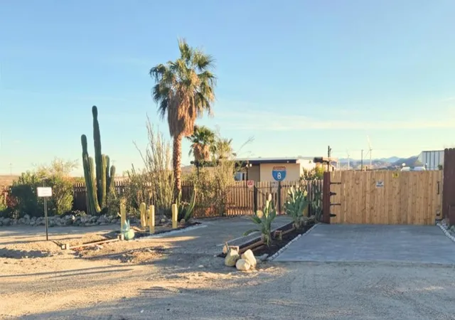 1st image of 15 Agate Dr, Ocotillo, CA 92259 | MLS# PTP2604313