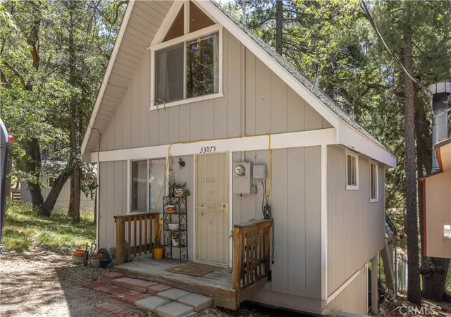 36th image of 33075 Blue Bird Ln, Running Springs, CA 92382 | MLS# IG26078387