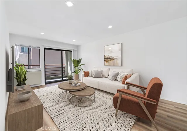 Photo 1 of Sale Pending at 1119 Albany #226, Los Angeles, CA 90015 | MLS# TR26122109 | Listing updated on 2026-10-05