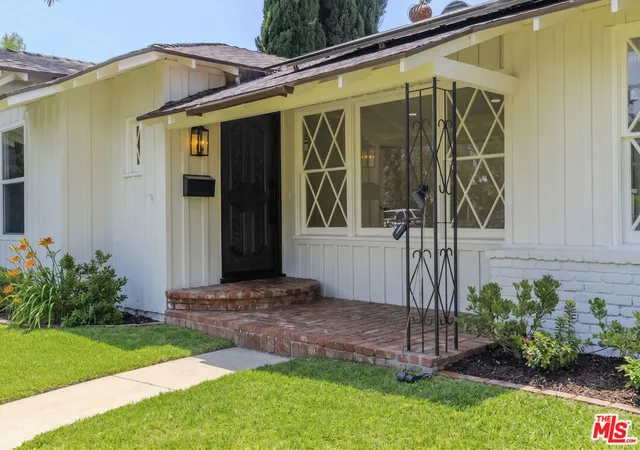 Homes for sale in Van Nuys, CA | 6957 Burnet Ave, Van Nuys, CA 91405 | MLS# 26842325