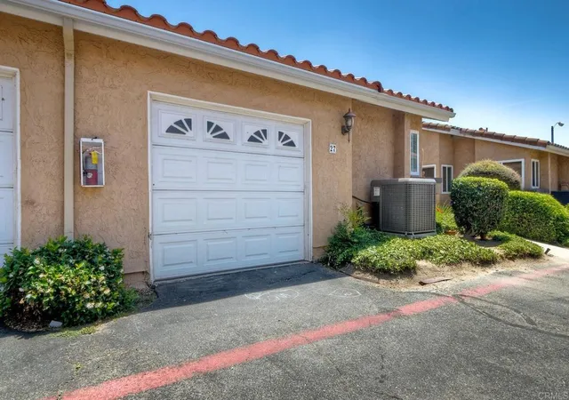 Homes for sale in Bonsall, CA | 31909 Del Cielo Este #27, Bonsall, CA 92003 | MLS# NDP2605399