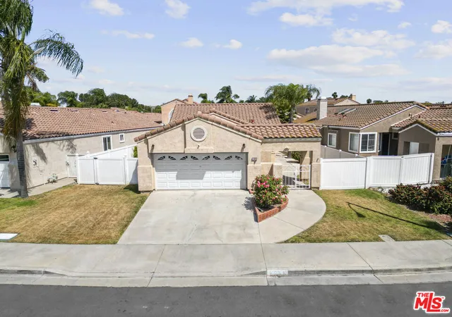 Photo 3 of Single family home for sale at 29886 Greens Ct, Menifee, CA 92584 | MLS# 26829519 | Listing updated on 2026-10-01