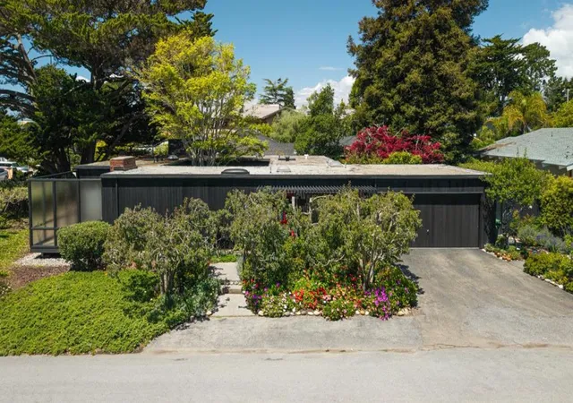 Homes for sale in Aptos, CA | 519 Cliff Dr, Aptos, CA 95003 | MLS# ML82048566
