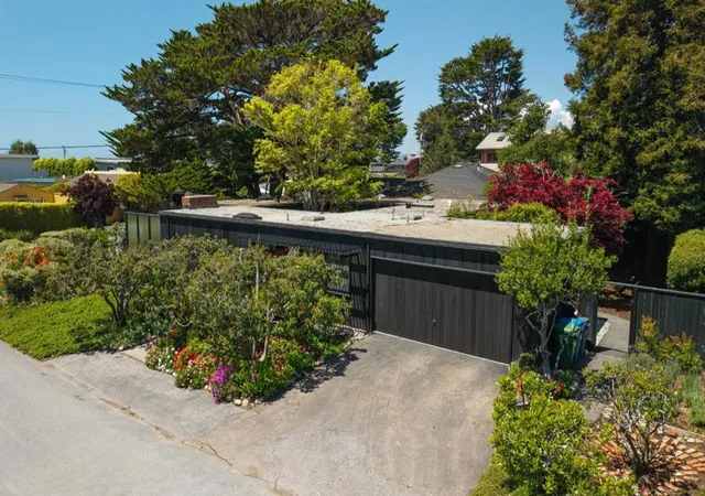 Homes for sale in Aptos, CA | 519 Cliff Dr, Aptos, CA 95003 | MLS# ML82048566