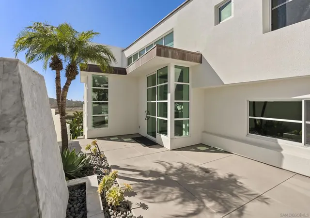 Photo 3 of Sale Pending at 121 Via De La Valle, Del Mar, CA 92014 | MLS# 260013605SD | Listing updated on 2026-06-12
