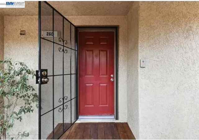 3rd image of 680 Dartmore Lane #260, Hayward, CA 94544 | MLS# 41137243