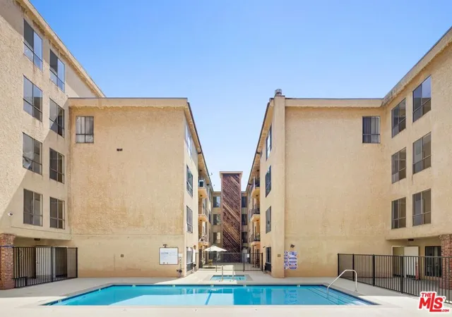 4th image of 7300 Franklin Ave #554, Los Angeles, CA 90046 | MLS# 26842457