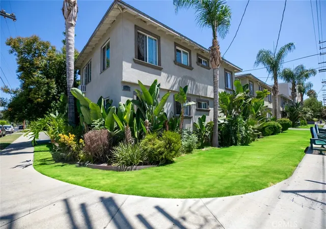 Photo 1 of Multi family home for sale at 15455 Vanowen, Van Nuys, CA 91406 | MLS# GD26122252 | Listing updated on 2026-06-05