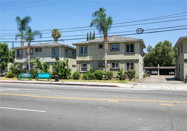 Photo 4 of House for sale at 15455 Vanowen, Van Nuys, CA 91406 | MLS# GD26122252 | Listing updated on 2026-06-05