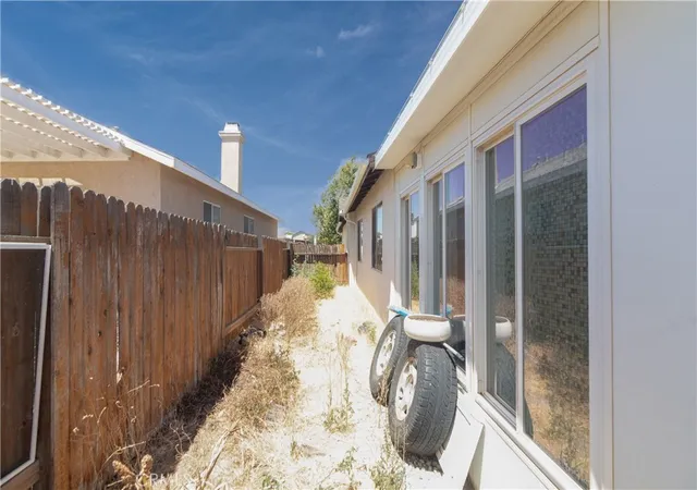 Homes for sale in Victorville, CA | 13363 Merry Oaks, Victorville, CA 92392 | MLS# IV26118898