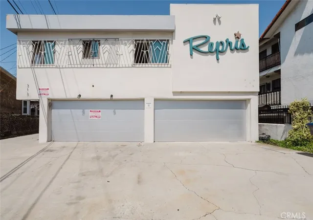 Multi family home for sale at 515 Chester St, Glendale, CA 91203 | MLS# GD26122130