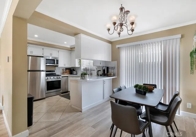 Photo 1 of Townhouse for sale at 753 Warwick Ave, Thousand Oaks, CA 91360 | MLS# SR26122346 | Listing updated on 2026-09-04