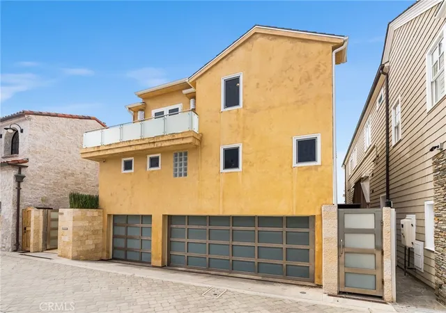 Homes for sale in Newport Beach, CA | 1554 E Oceanfront, Newport Beach, CA 92661 | MLS# OC26122377