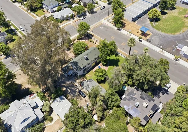 71st image of 2132 Chester, Bakersfield, CA 93304 | MLS# CV26121395