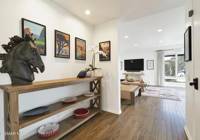 Photo 2 of Single family home for sale at 690 Valley Vista Dr, Camarillo, CA 93010 | MLS# 226002620 | Listing updated on 2026-10-01