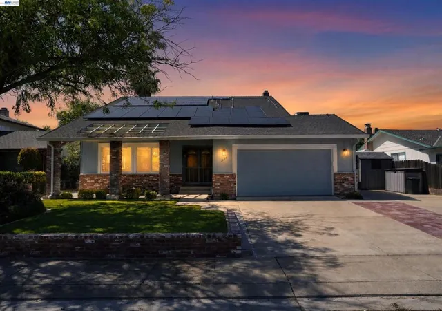 Homes for sale in Manteca, CA | 1264 Sprague St, Manteca, CA 95336 | MLS# 41137272