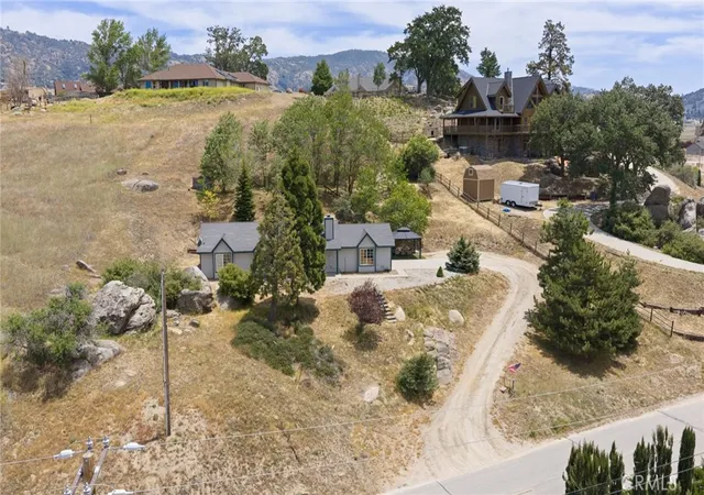 Homes for sale in Tehachapi, CA | 23500 Lakeview, Tehachapi, CA 93561 | MLS# SR26122480