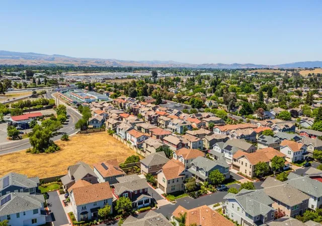Homes for sale in Livermore, CA | 889 Barney, Livermore, CA 94551 | MLS# ML82047526