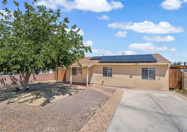 Photo 1 of Single family home for sale at 25380 Anderson Ave, Barstow, CA 92311 | MLS# HD26122374 | Listing updated on 2026-09-26