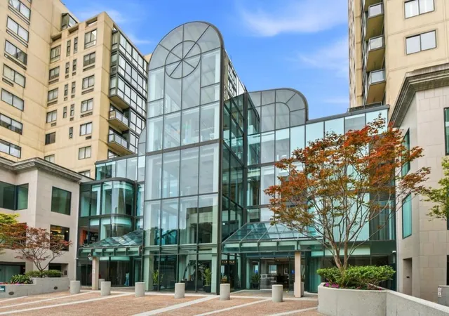 Homes for sale in San Francisco, CA | 1 Daniel Burnham Court, San Francisco, CA 94109 | Houzeo
