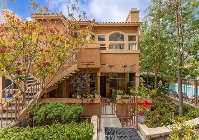 3rd image of 19431 Rue De Valore #39D, Lake Forest, CA 92610 | MLS# TR26118076