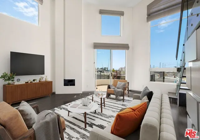 2nd image of 235 Main St #316, Venice, CA 90291 | MLS# 26842323