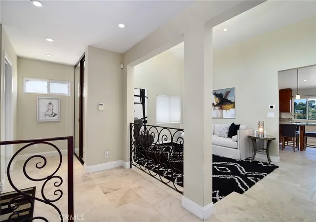 5th image of 5247 Calatrana, Woodland Hills, CA 91364 | MLS# SR26120111