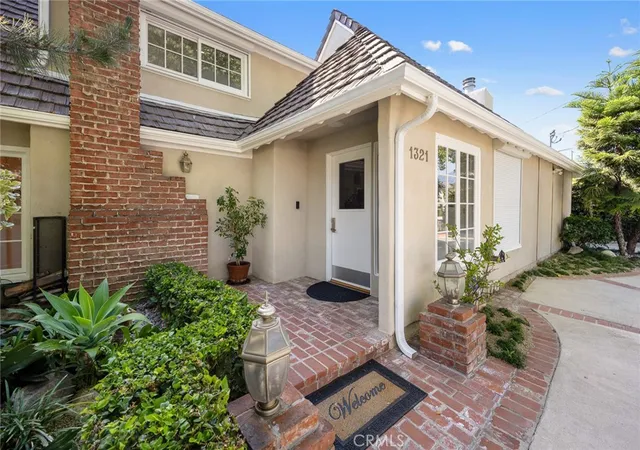 5th image of 1321 Holly Ave, Arcadia, CA 91007 | MLS# AR26077963