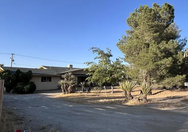 2nd image of 57986 Joshua Ln, Yucca Valley, CA 92284 | MLS# 219148817DA