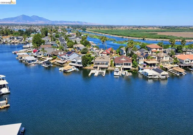 Photo 3 of Single family home for sale at 281 Discovery Bay Blvd, Discovery Bay, CA 94505 | MLS# 41137310 | Listing updated on 2026-10-07