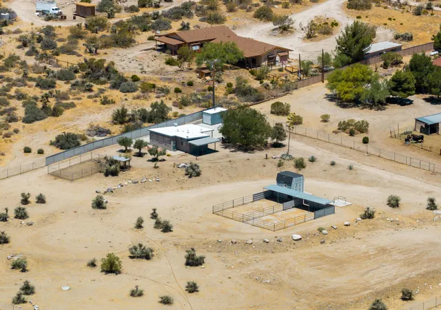 2nd image of 10860 Juniper Ave, Morongo Valley, CA 92256 | MLS# 219148819DA