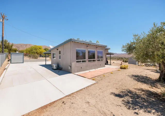 4th image of 10860 Juniper Ave, Morongo Valley, CA 92256 | MLS# 219148819DA