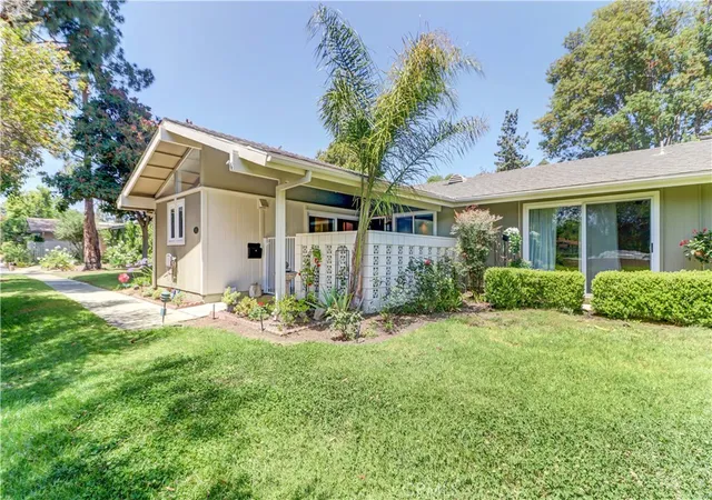 Homes for sale in Laguna Woods, CA | 197 Avenida Majorca #B, Laguna Woods, CA 92637 | MLS# OC26122648