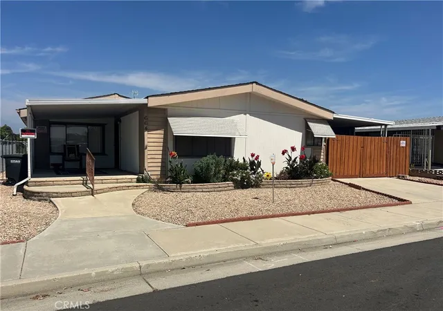 Homes for sale in Hemet, CA | 664 Mariposa, Hemet, CA 92543 | MLS# SW26119874
