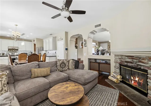 5th image of 39215 Chantilly, Palmdale, CA 93551 | MLS# SR26121794
