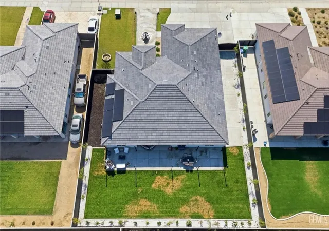 38th image of 1008 Eckmann, Shafter, CA 93263 | MLS# SR26122709