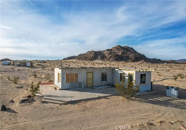 2nd image of 2981 Idle Ln, Twentynine Palms, CA 92277 | MLS# JT26119703