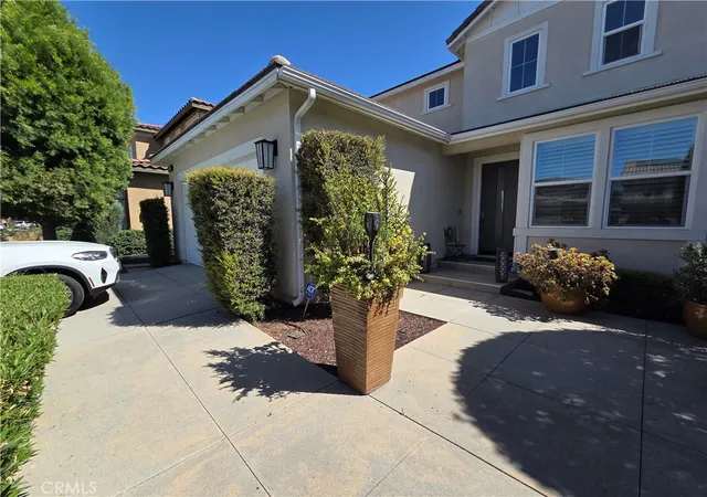 Photo 3 of Single family home for sale at 30835 Nature Rd, Murrieta, CA 92563 | MLS# SW26120277 | Listing updated on 2026-10-07