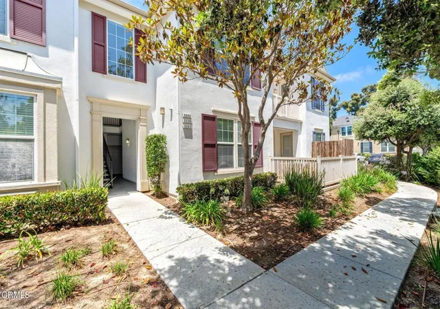 Photo 2 of Condo for sale at 5338 Gillespie St, Ventura, CA 93003 | MLS# V1-36828 | Listing updated on 2026-07-10