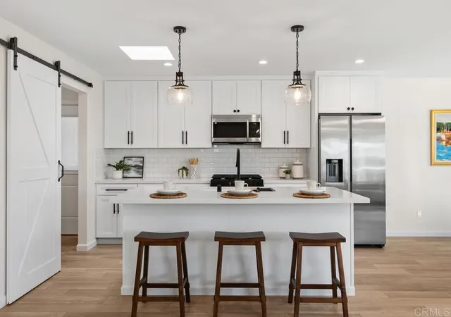 5th image of 7144 Santa Rosa St, Carlsbad, CA 92011 | MLS# NDP2605427