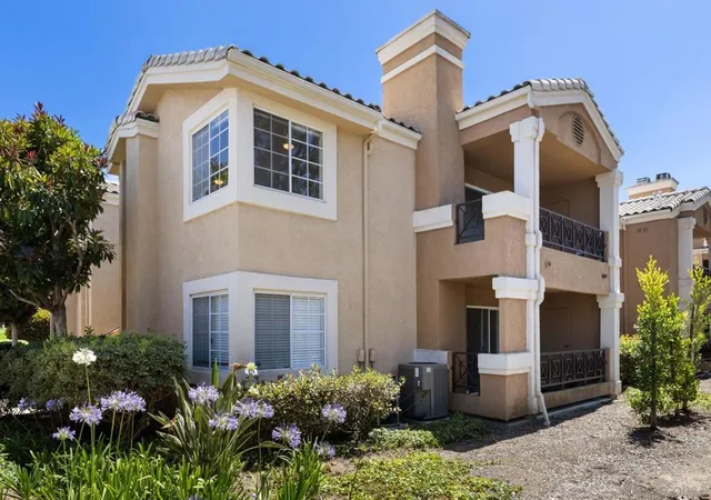 Homes for sale in Carlsbad, CA | 3110 Sello Ln #70, Carlsbad, CA 92009 | MLS# 260013675SD