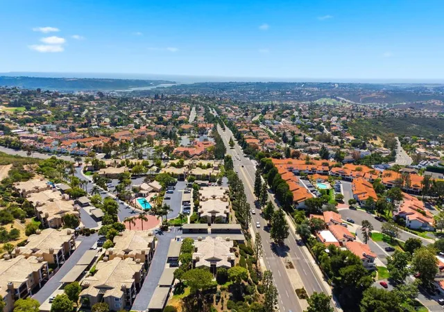 Homes for sale in Carlsbad, CA | 3110 Sello Ln, Carlsbad, CA 92009 | Houzeo