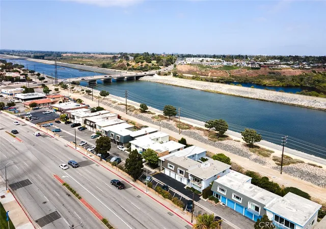 Homes for sale in Huntington Beach, CA | 21662 Brookhurst, Huntington Beach, CA 92646 | Houzeo