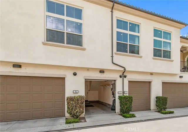 Photo 30 of Condo for sale at 68 Rose Arch, Irvine, CA 92620 | MLS# OC26122533 | Listing updated on 2026-09-27