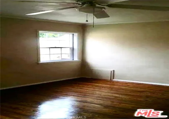 Listing Photo 2 - Condo for sale in 1666 La Fayette Rd Apartments located at 1666 La Fayette, Los Angeles, CA 90019 - Unit #4
