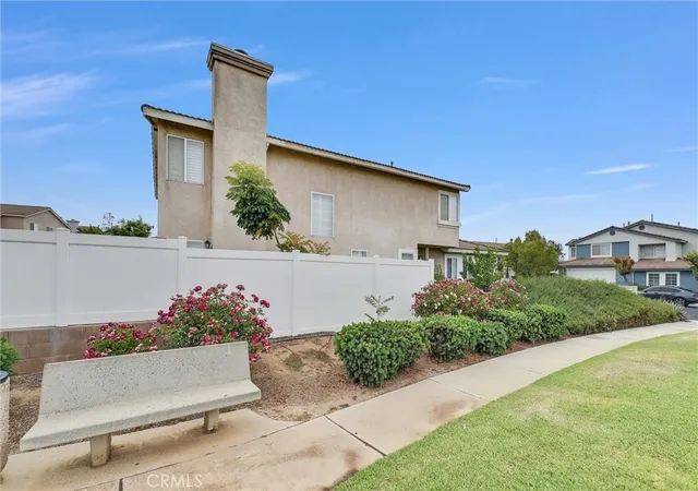 Photo 3 of Single family home for sale at 19121 Broken Bow, Riverside, CA 92508 | MLS# IV26122218 | Listing updated on 2026-06-28